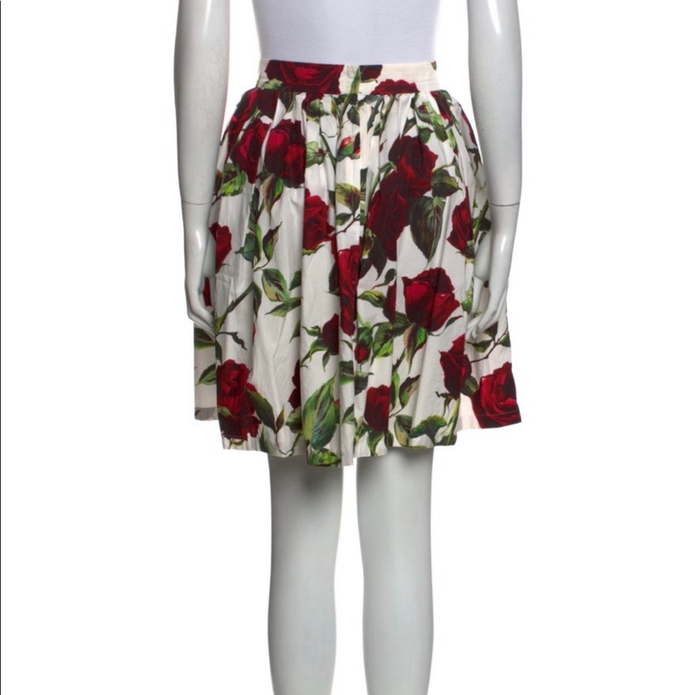 NOT FOR SALE ❌❌❌ Dolce & Gabbana Floral Pleated Mini-Skirt Size: IT 40 (US 4)